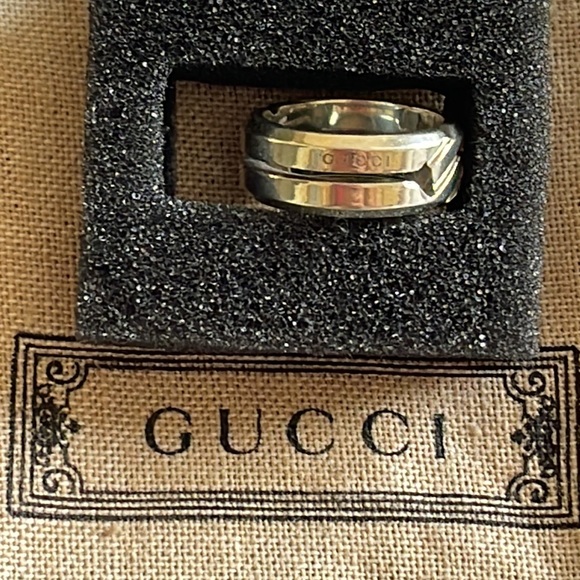 GUCCI 925 in box ring size 4.5 ish 5 NIB - Picture 8 of 11